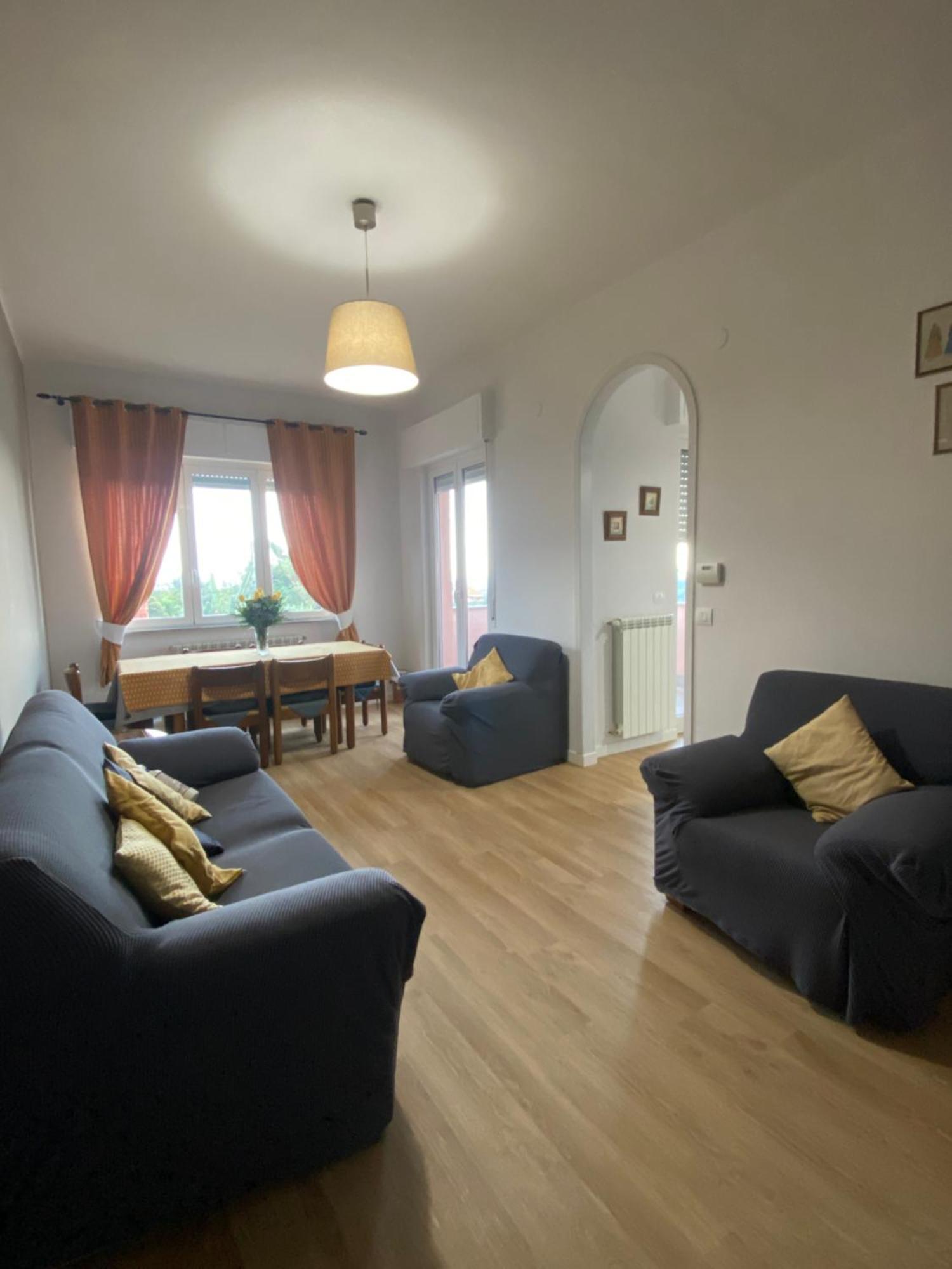 Villa Paolina Ceriale - App. 6 Posti Buitenkant foto